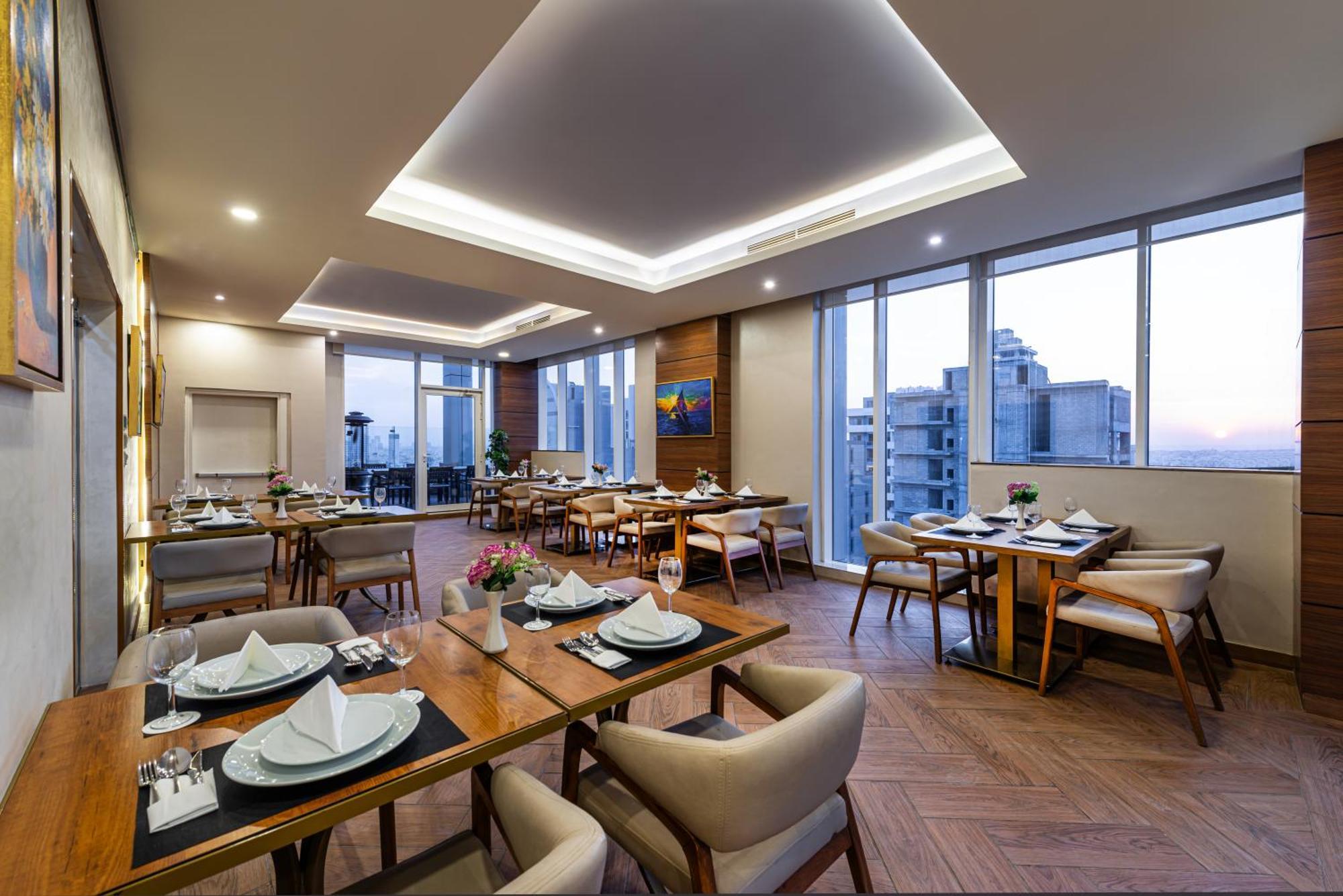 Crowne Rose Alsahafa Hotel Riyadh Exterior photo